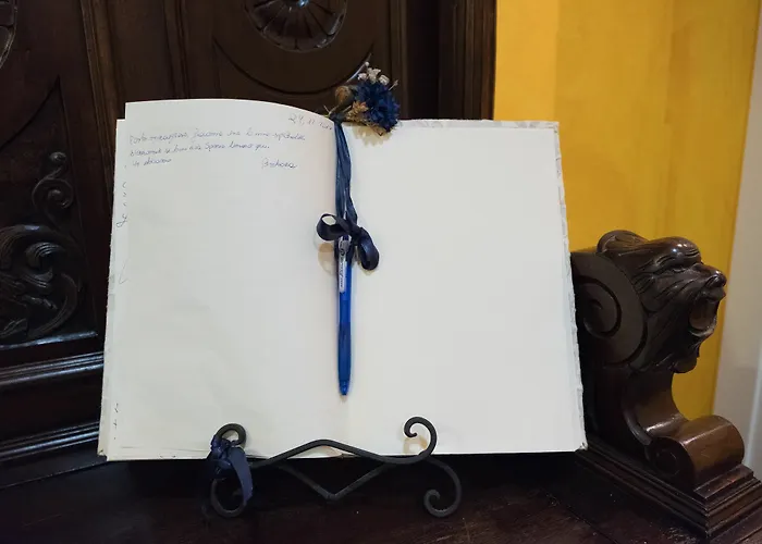 Monteverdi Πανσιόν